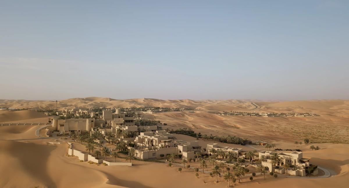 Hotel Review: Qasr Al Sarab Desert Resort, Abu Dhabi