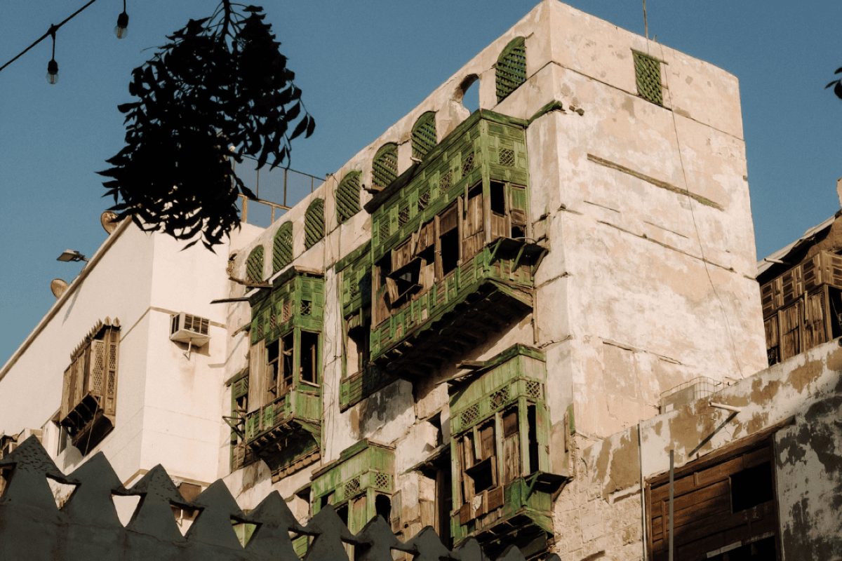 The Essence of Jeddah: Discover the blend of tradition and modernity through Saliha Al Essa's lens