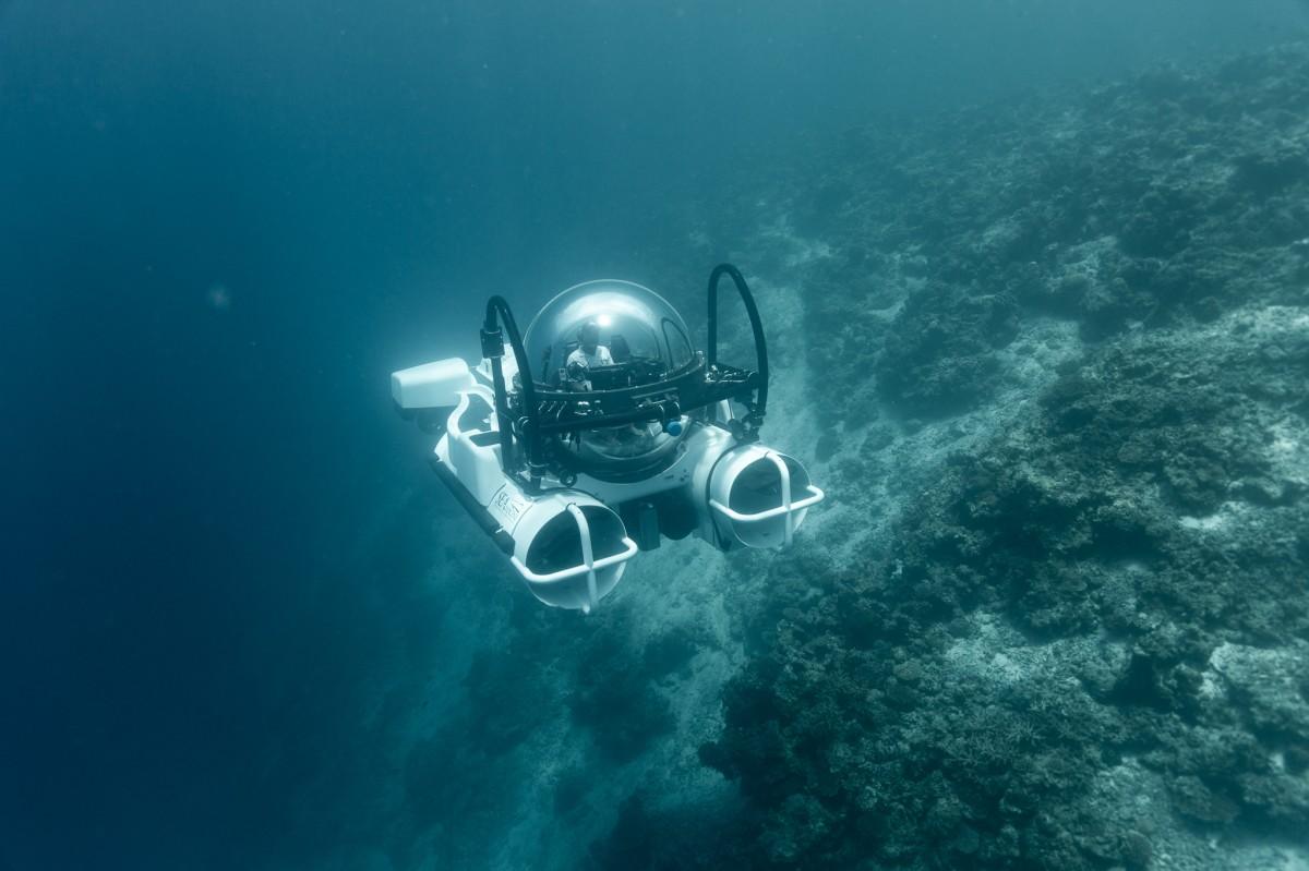 A top-tier resort in the Maldives has unveiled a submarine experience