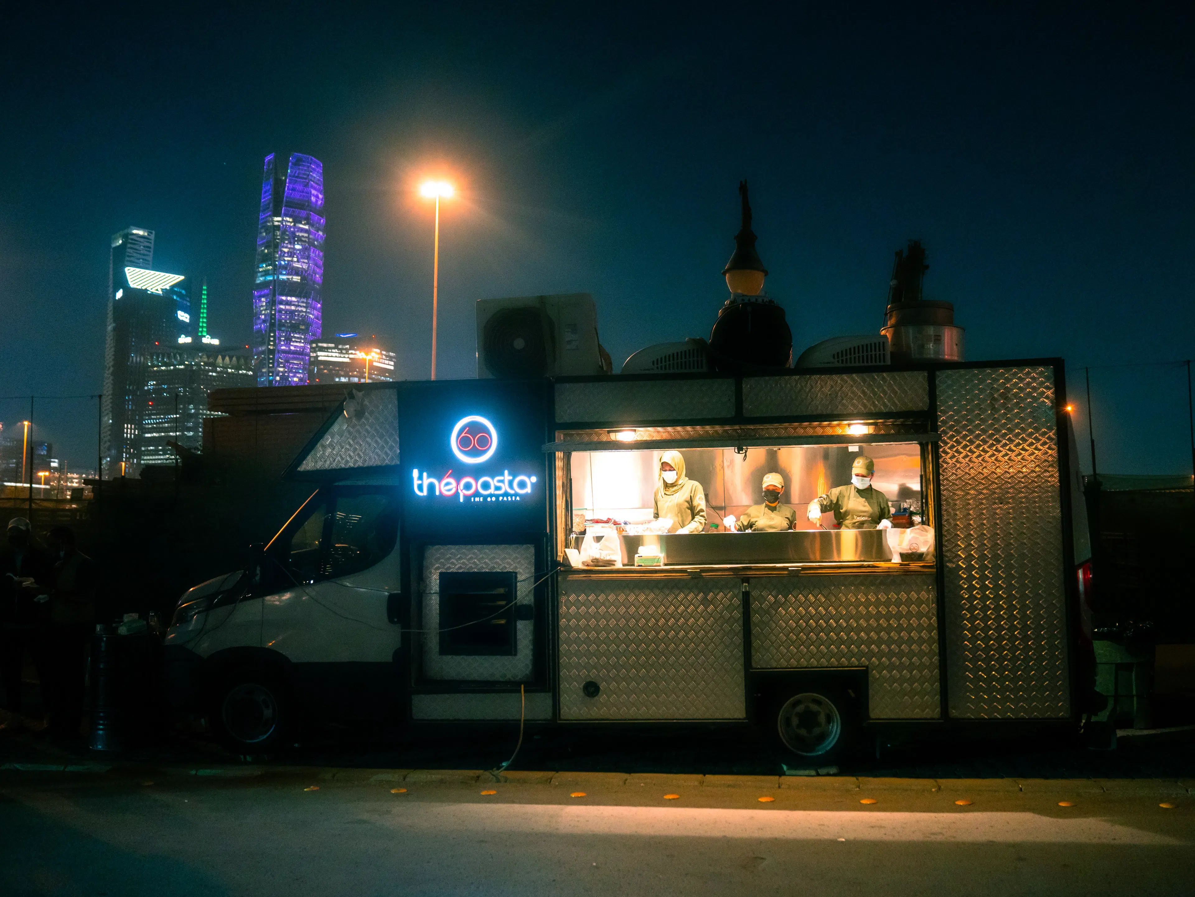 6 must-try food trucks in Riyadh